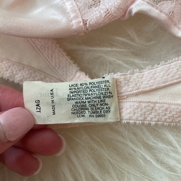 Vintage Christian Dior Lace Bra - Picture 6 of 7